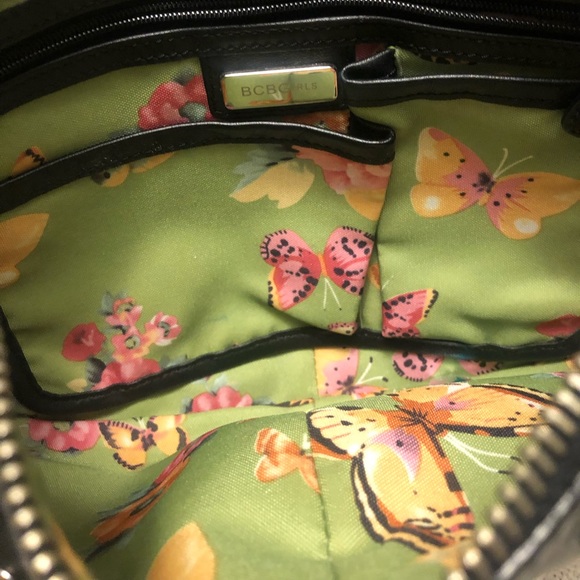 BCBG SHOULDER BAG - Picture 3 of 4